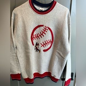 Vintage Disney Mickey Mouse sweatshirt! BASEBALL⚾️